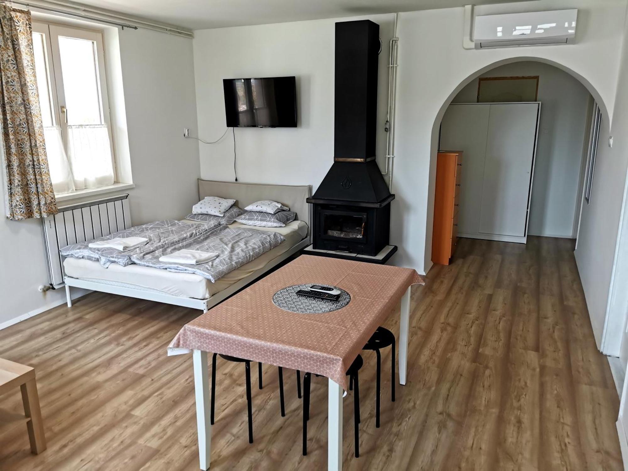 Regori Haz Hotell Balatongyörök Eksteriør bilde